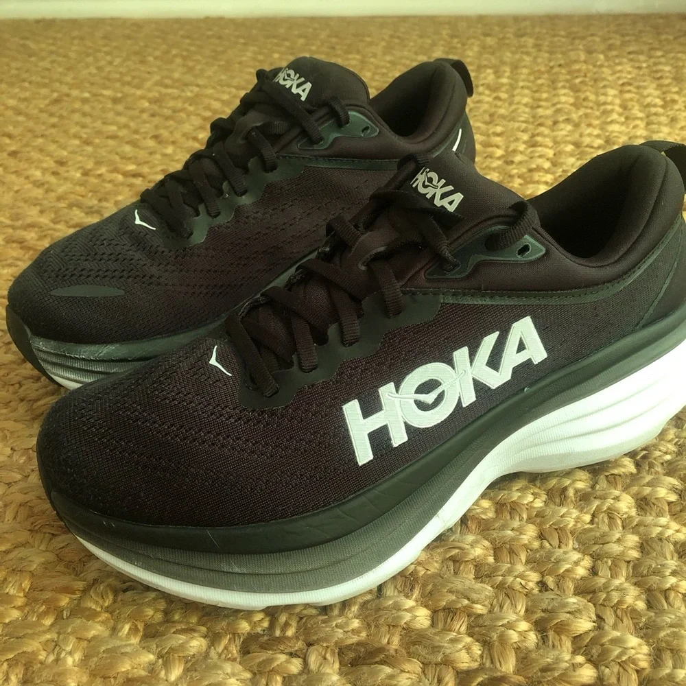 Hoka Bondi 8 Black/White Running Shoes 1127952-BWHT. Size 8.5 B